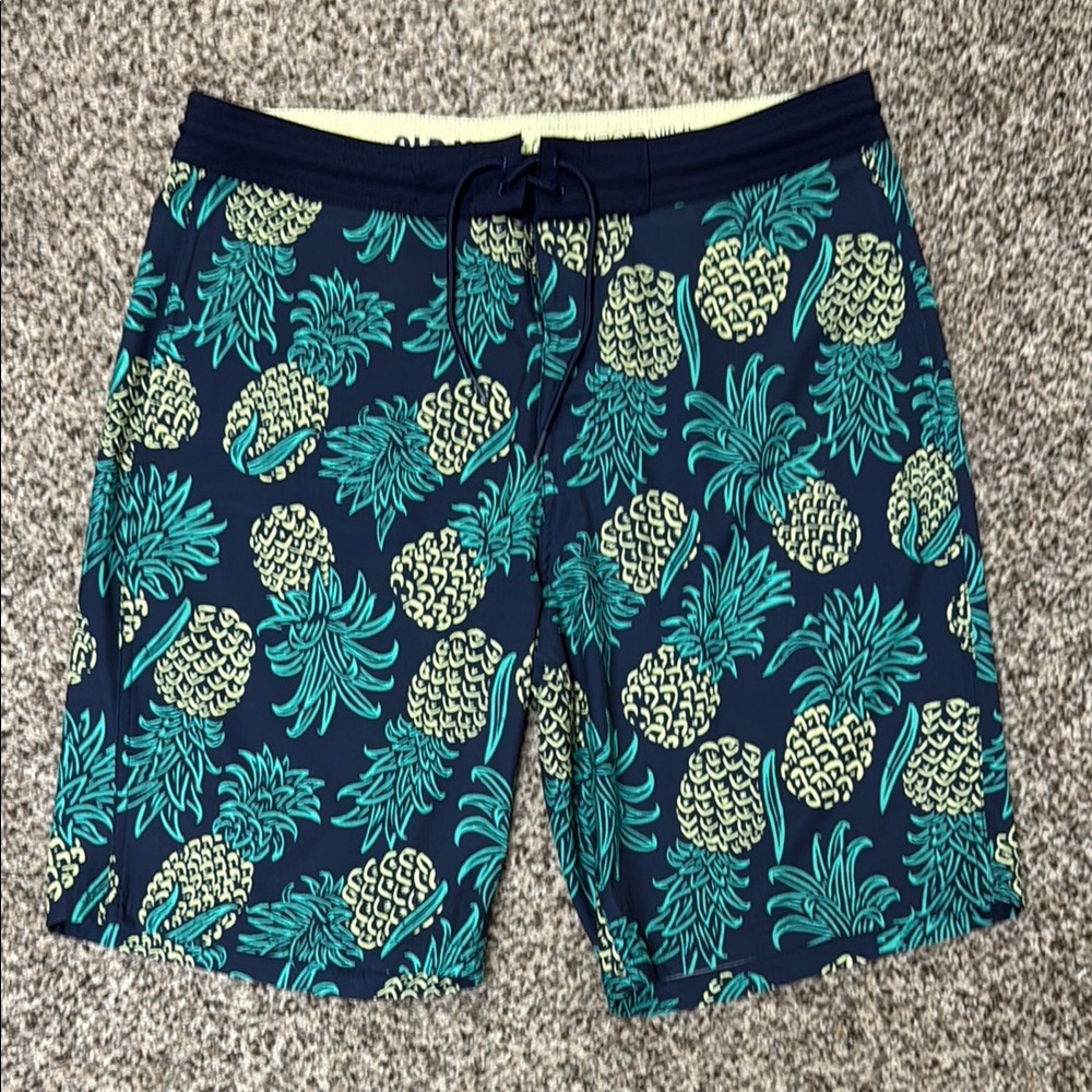 Old Navy Blue and Green Board Shorts with Tropical Print Size 36 Tall